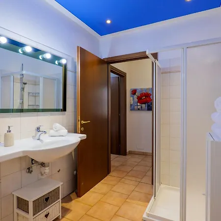 Apartment Gloria *